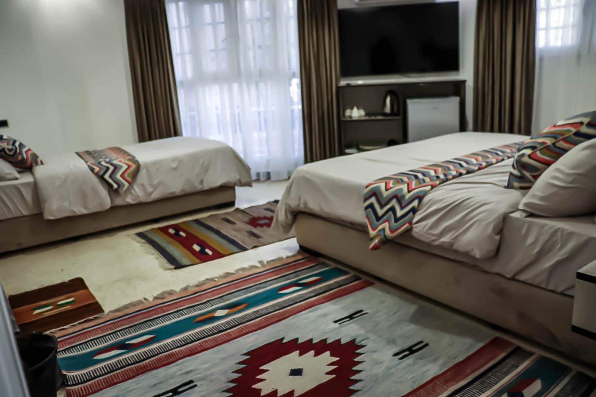 Celestia Boutique Inn - Boutique Stay Overlooking Jerash Ruins 제라시 객실 사진